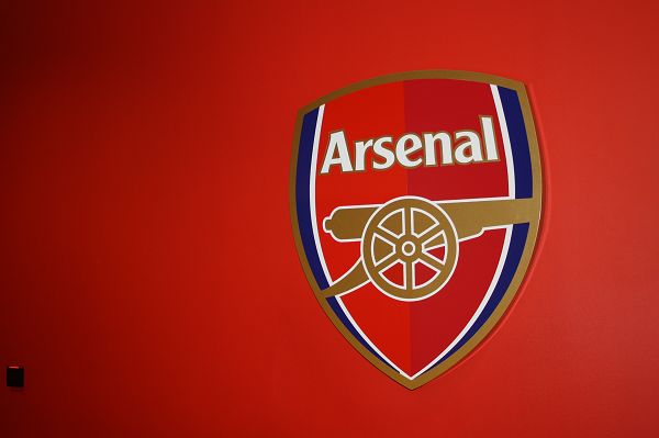 端水？克罗斯评历史最佳11人：C罗、梅西、大罗、小罗均在列（克罗斯评选史上最佳11人：梅西、C罗与大小罗悉数入选）