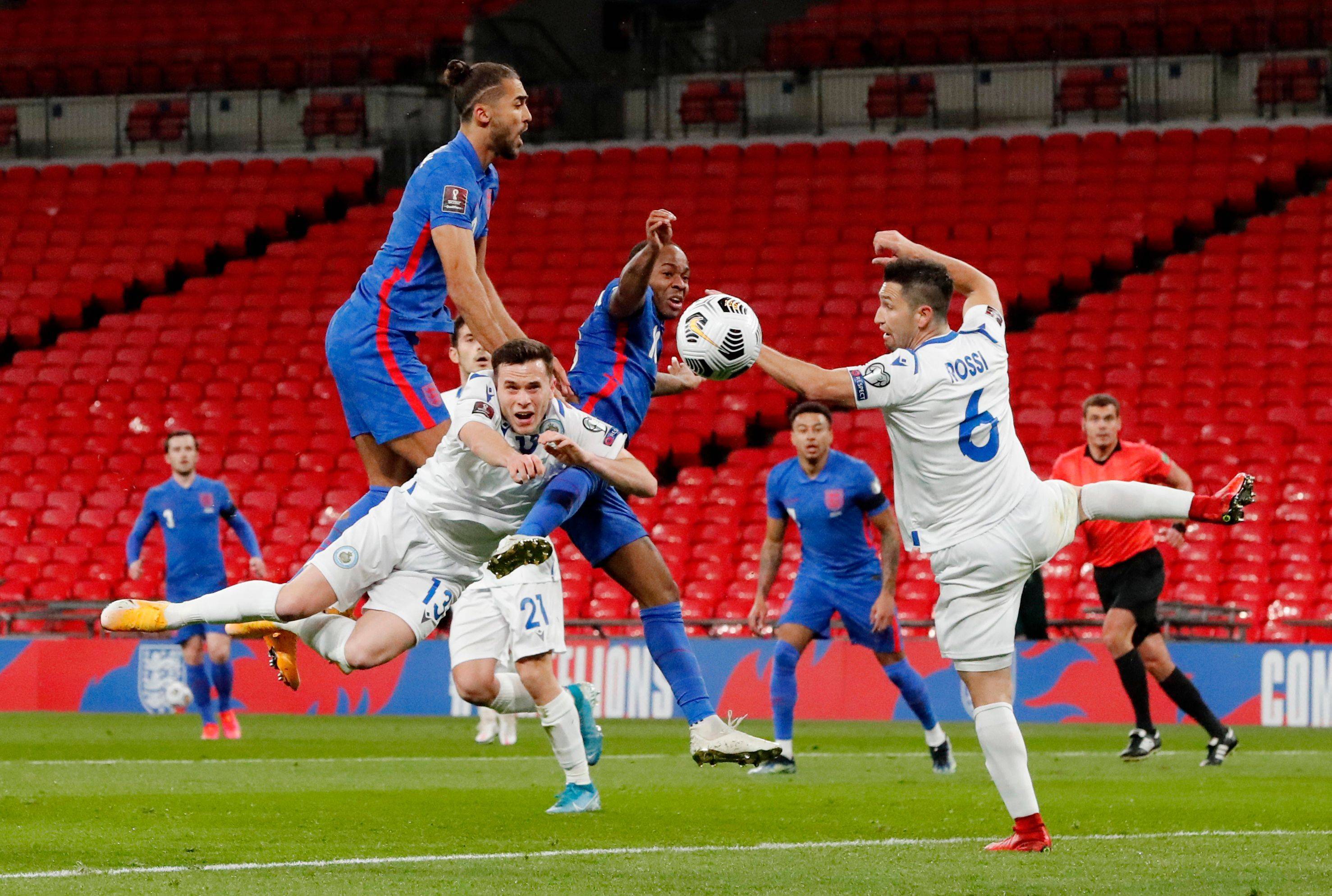 蒯曼三线作战经受住考验！国乒男队主力待补强，年轻选手未达标准（蒯曼三线出击扛住考验，国乒男队主力仍需补强，年轻梯队未达标）