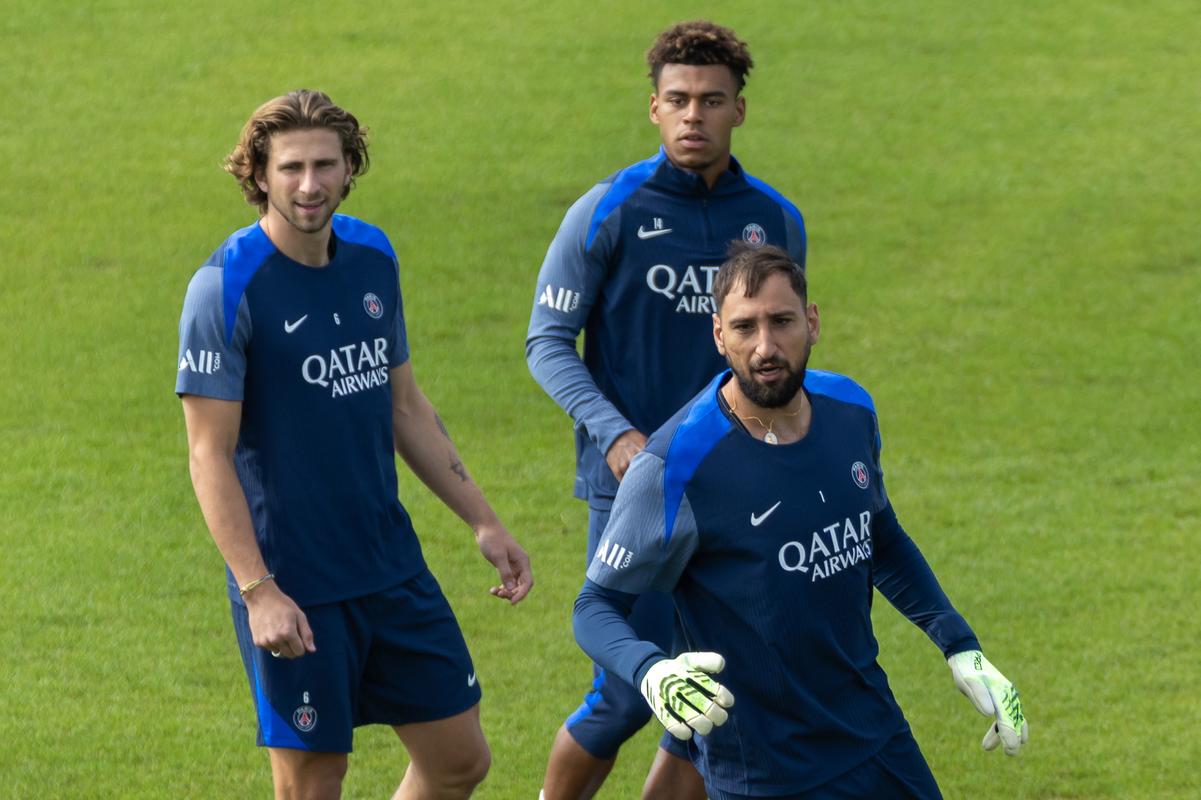 罗马诺：尤尔曼德不是尤文冬窗目标，球员不会在1月离开葡体（罗马诺：尤尔曼德不在尤文冬季引援计划，1月不会离开葡萄牙体育）