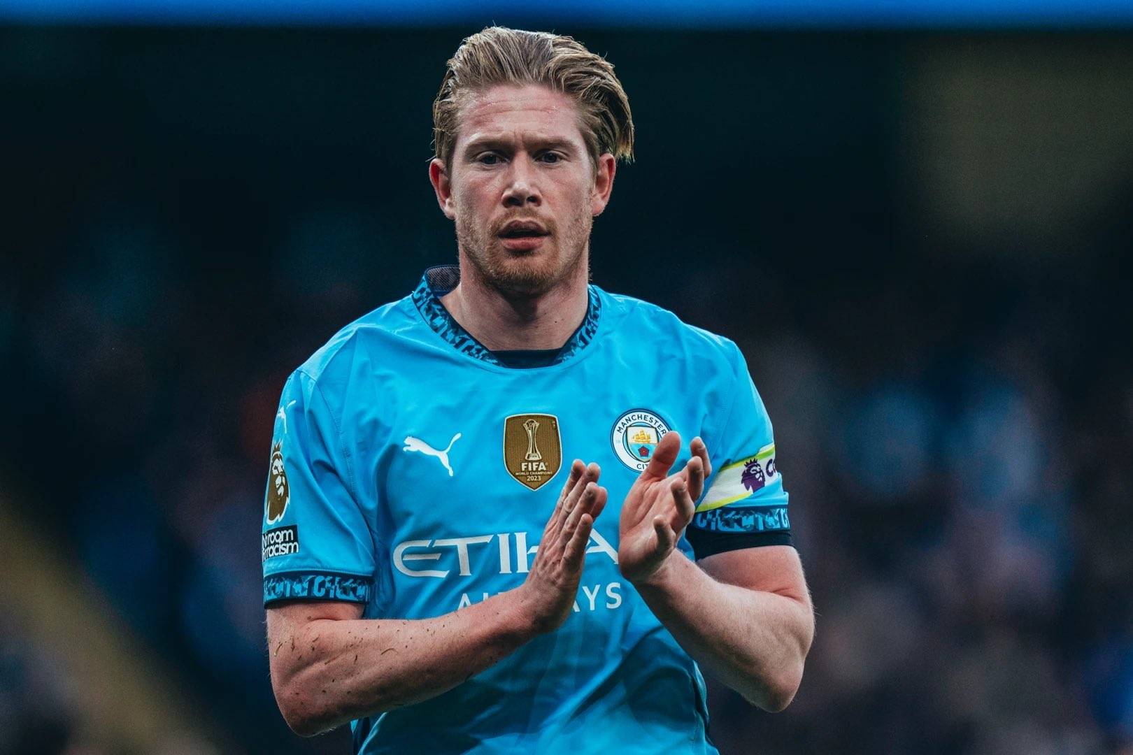 穆勒：留胡子是想尝试不同的造型，队友们很喜欢我的络腮胡（穆勒谈蓄须：想尝试新造型，队友们都喜欢我的络腮胡）