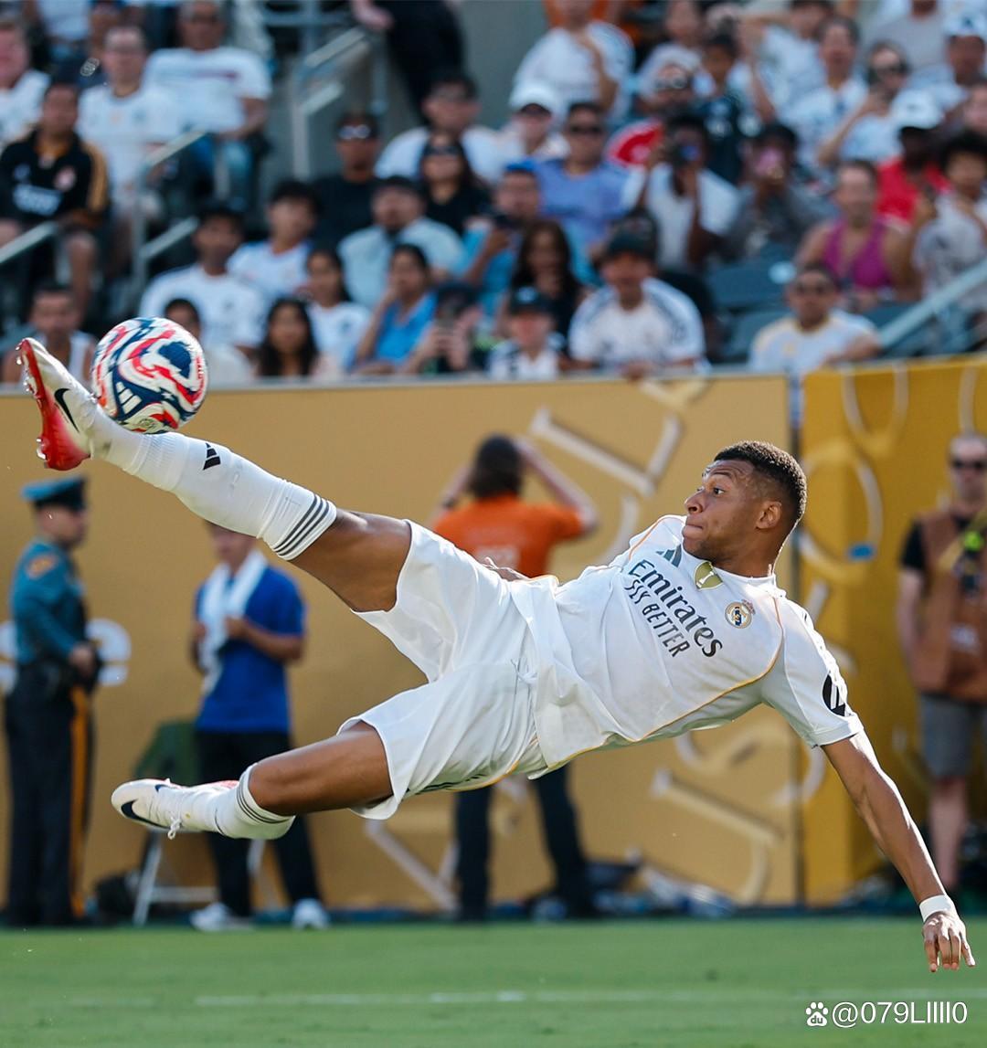 凯恩：英格兰队的新领袖是贝林厄姆、萨卡、格伊、赖斯和我（凯恩点名英格兰新一代领袖：贝林厄姆、萨卡、格伊、赖斯加上我）