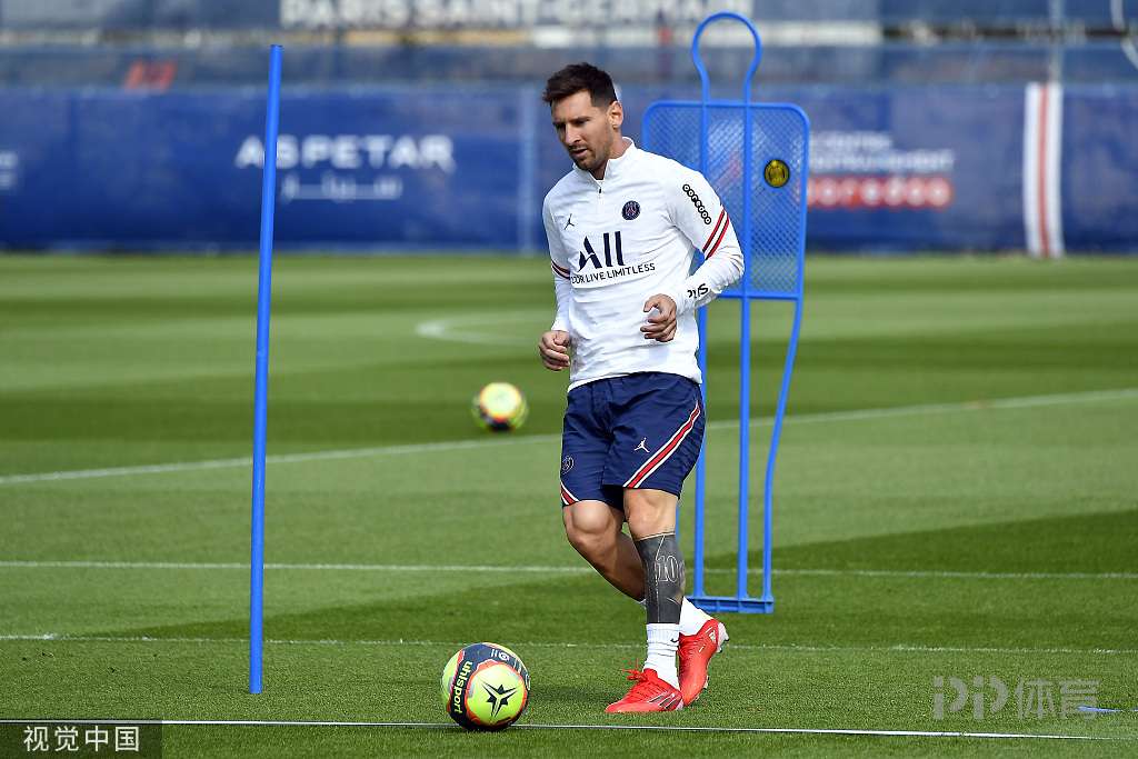 津媒谈国足选帅：本土“少壮派”教练的优势不容忽视（津媒：国足主帅遴选不可忽视本土少壮教练的优势）